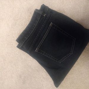 Women's Lee Jeans Black 9/10Long. One true fit